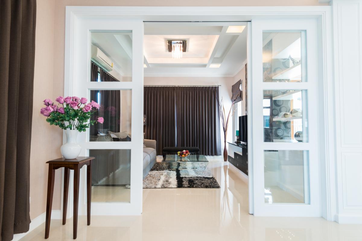  5 Loại Cửa Trong Phong Thủy Bát Trạch Minh Cảnh Và Ứng Dụng Thực Tế