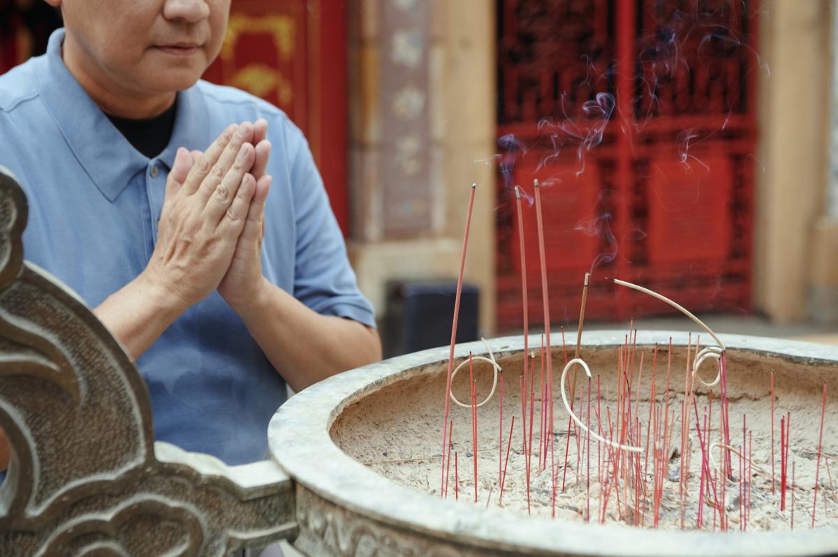 Các Bài Văn Khấn Thường Dùng Khi Đi Chùa Các Bài Văn Khấn Thường Dùng Khi Đi Chùa